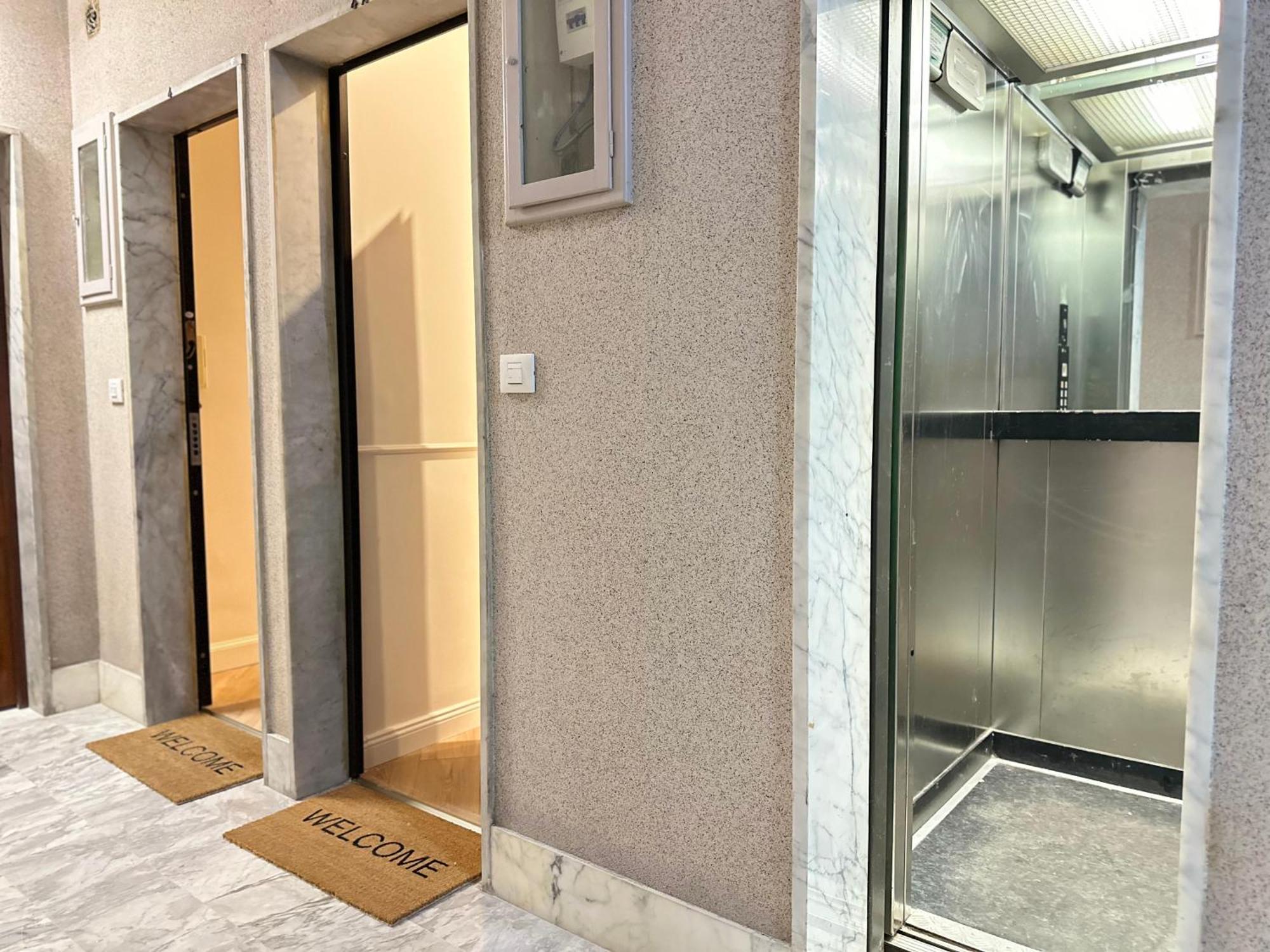 Art N Shelter Apartament Бари Экстерьер фото