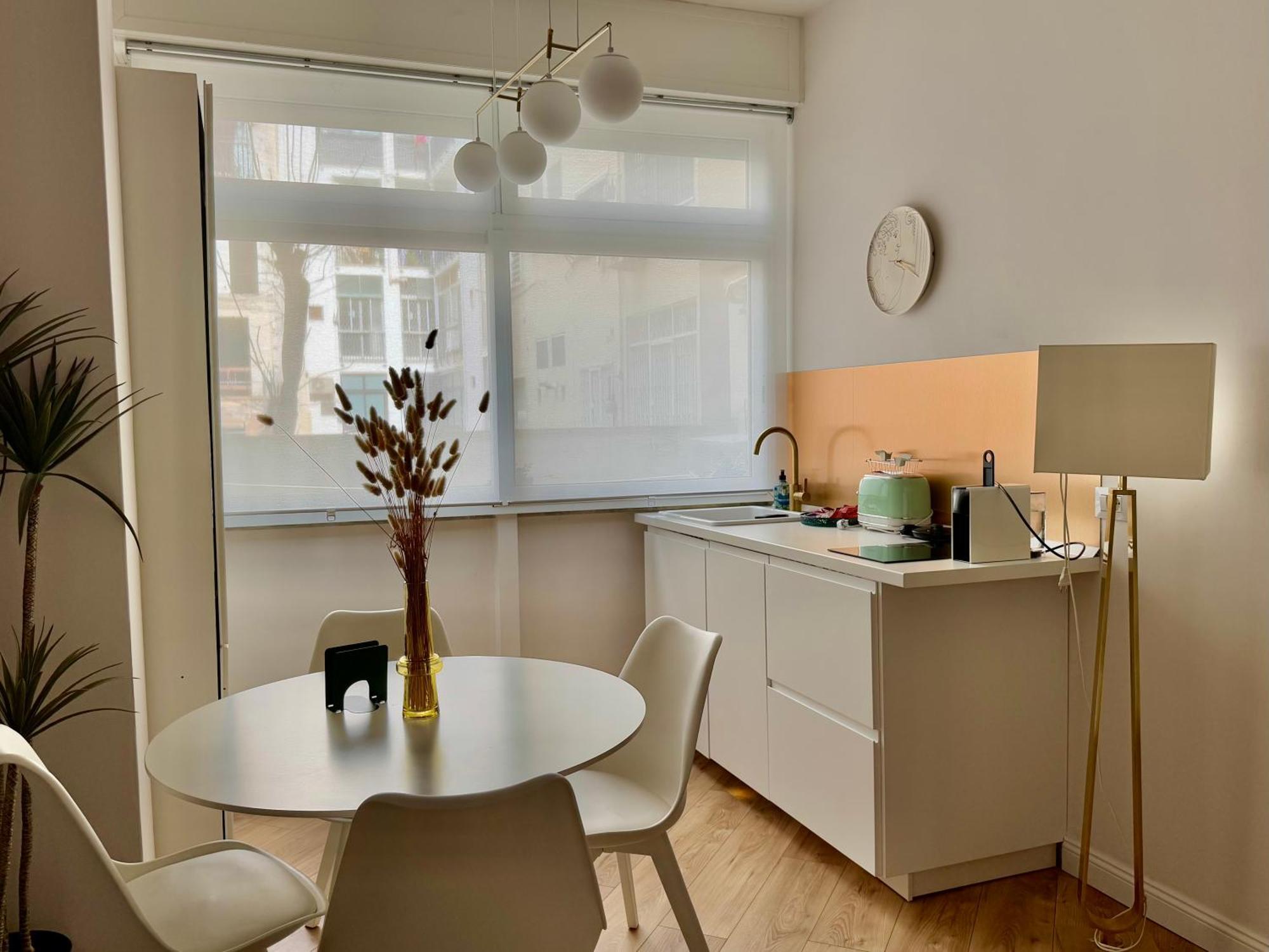 Art N Shelter Apartament Бари Экстерьер фото